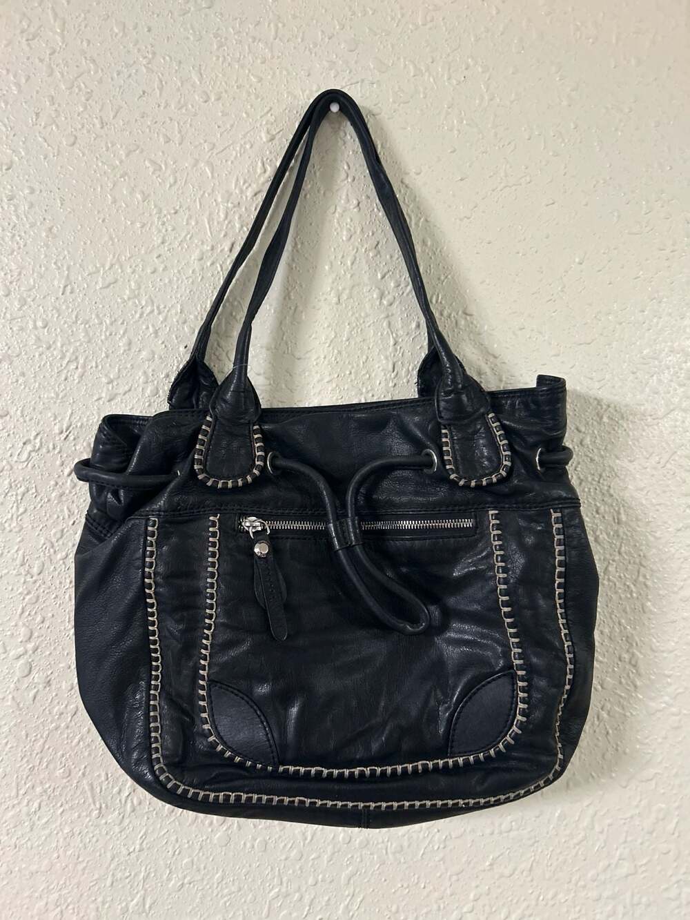 Nicoli Made in Italy Black Leather Whipstitch Shoulder Bag